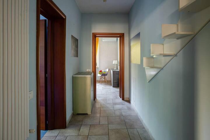 Appartamento Fronte Mare Con Parcheggio Privato Pescara Bagian luar foto
